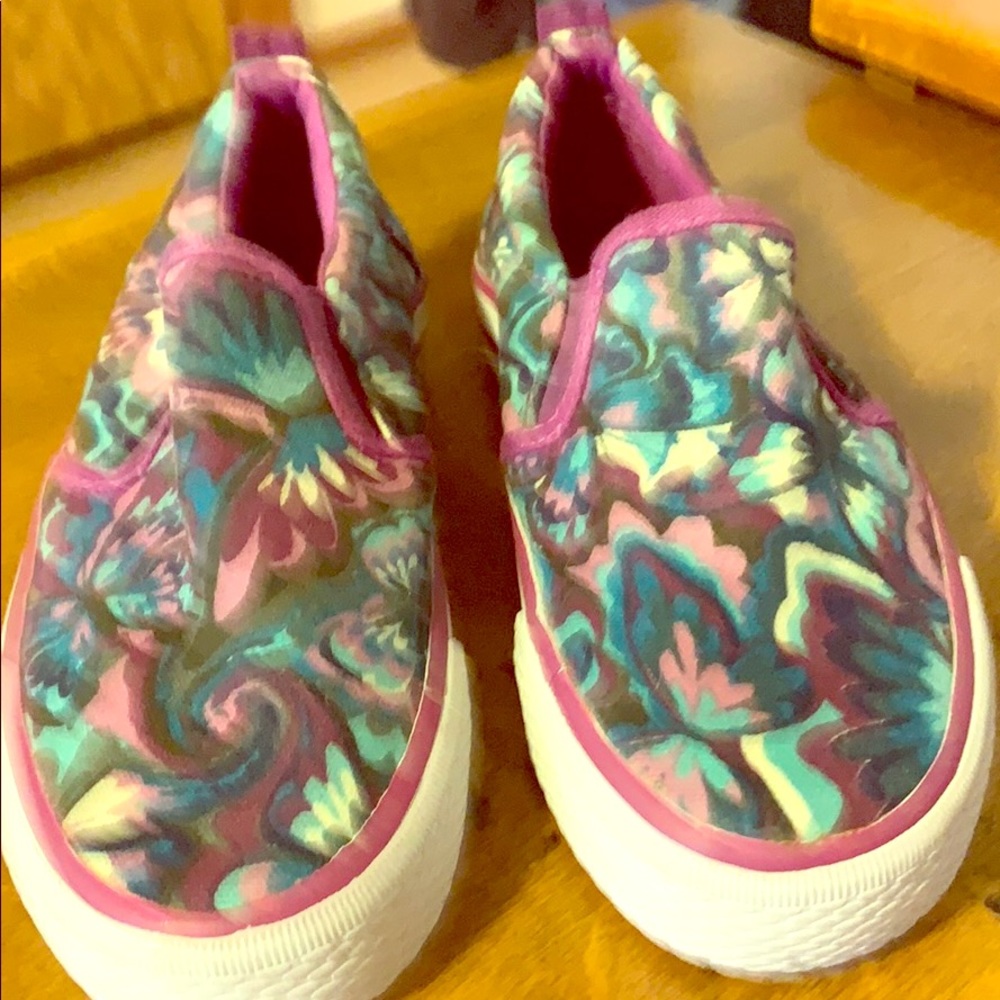 For sale-girls children’s shoes-Size 11- purple